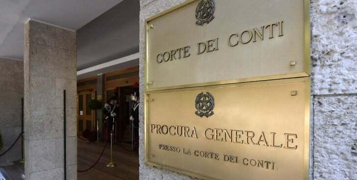 Carrara, infermiere assenteista condannato a risarcire l’Asl: dovrà restituire quasi 100mila euro
