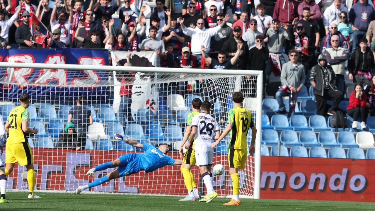 È un Sassuolo spento e spuntato: il Bologna ringrazia e vince il derby