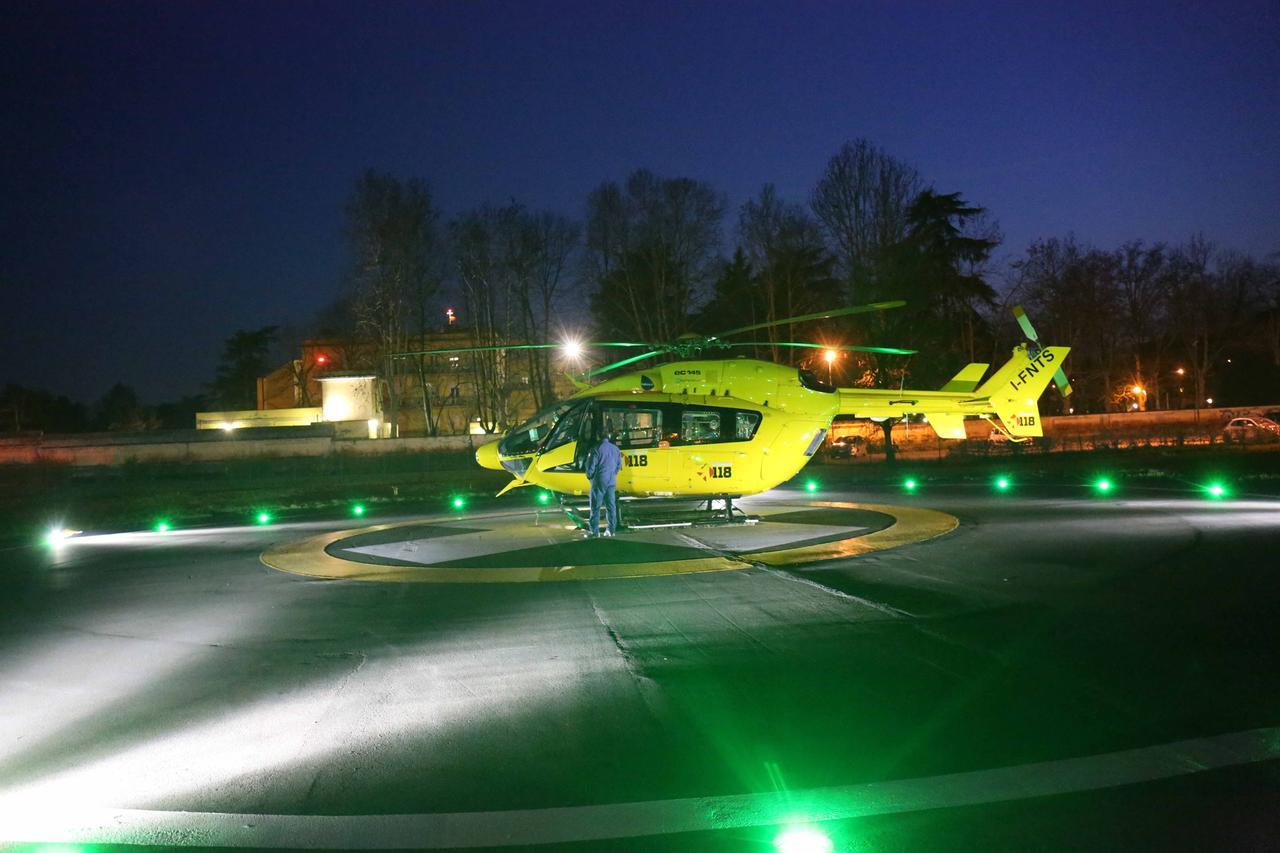 Trovato esanime accanto a un muretto, muore a 63 anni