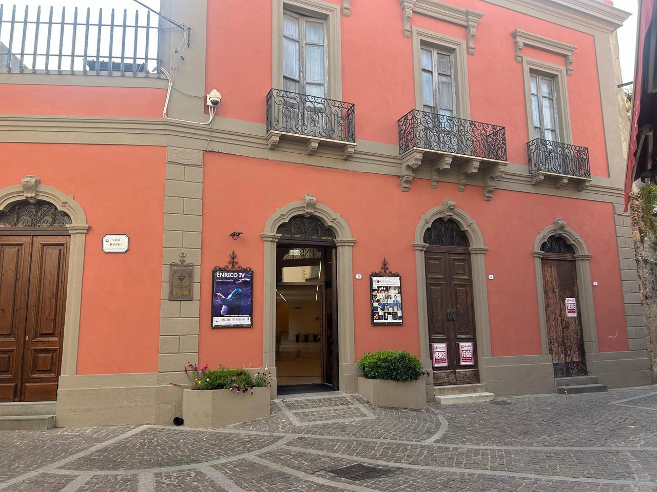 Si candida a diventare uno dei più importanti teatri sardi, ma nessuno lo vuole in gestione