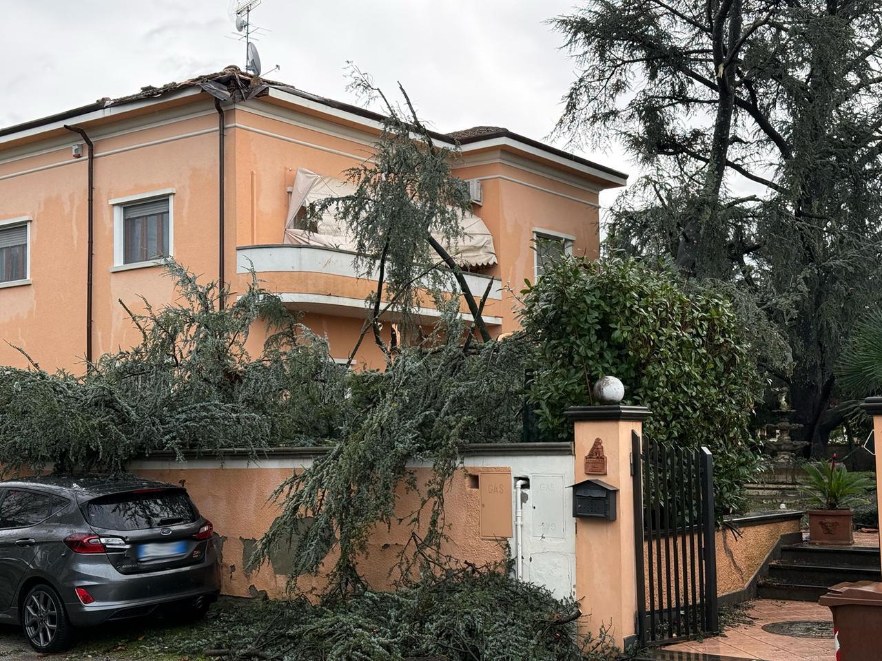 Tromba d’aria di novembre a Larciano, dalla Regione arrivano i ristori