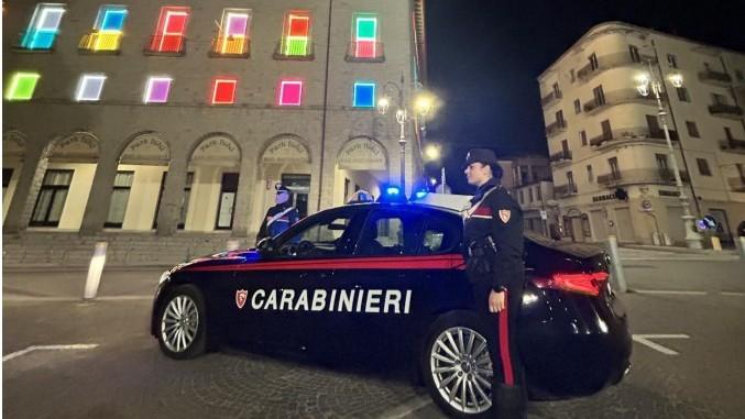 Deruba e lega un commerciante: 50enne in carcere per rapina aggravata e sequestro di persona