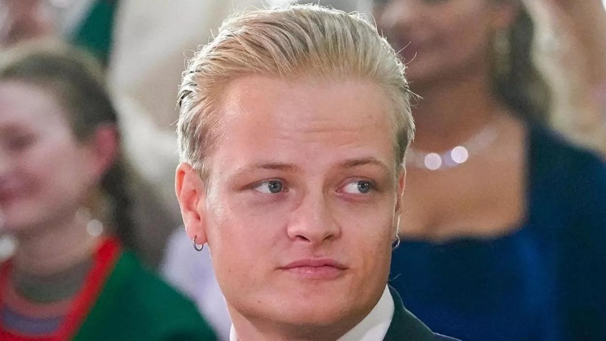 Chiesti 7 anni di carcere per Marius Borg Høiby, figlio della principessa norvegese Mette-Marit: è accusato di stupro