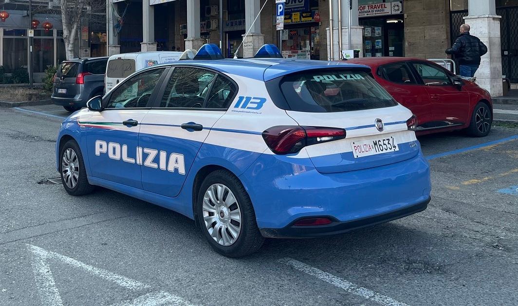 Ruba una bici elettrica in piazza della Vittoria: arrestato. Due giorni prima era stato fermato con quella sottratta a un’insegnante