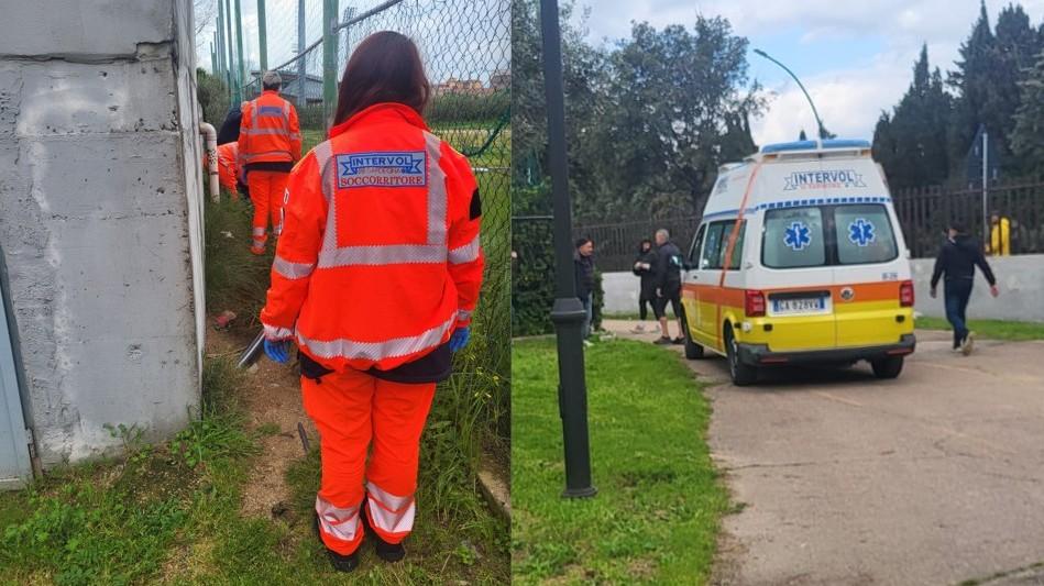 Olbia, si apparta per fare pipì al parco e finisce in una buca