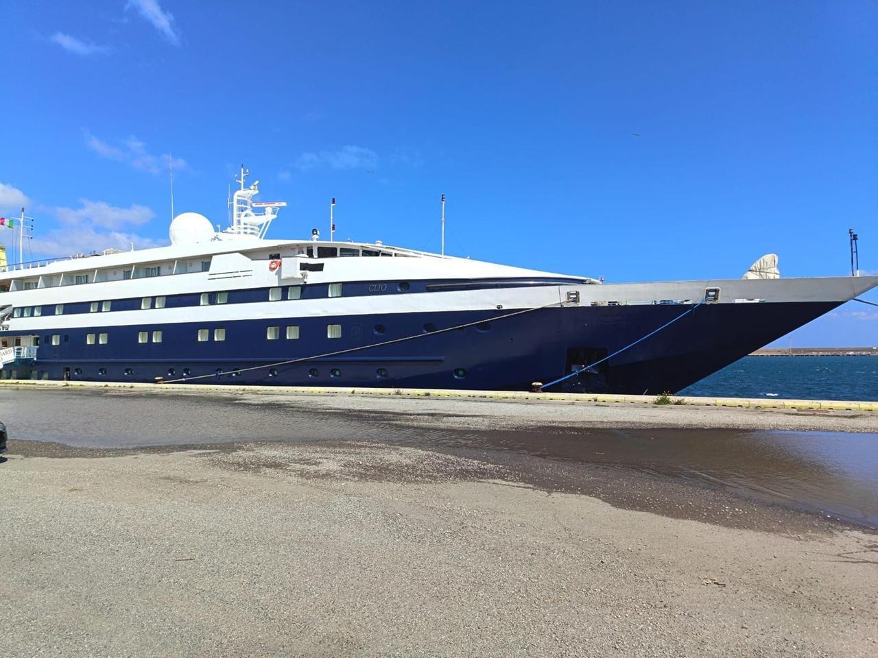 I turisti Usa sbarcano ad Arbatax, la nave Clio dà il via alla stagione delle crociere