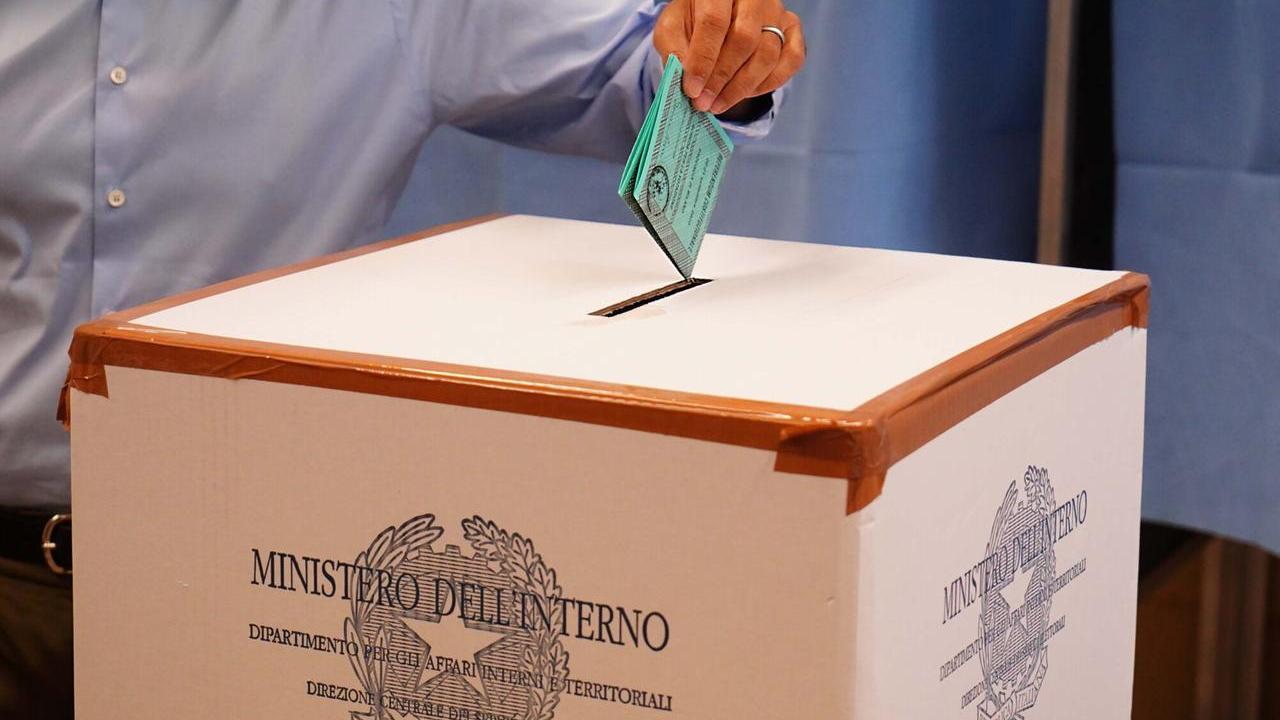 Referendum, i documenti d’identità validi per votare: la guida