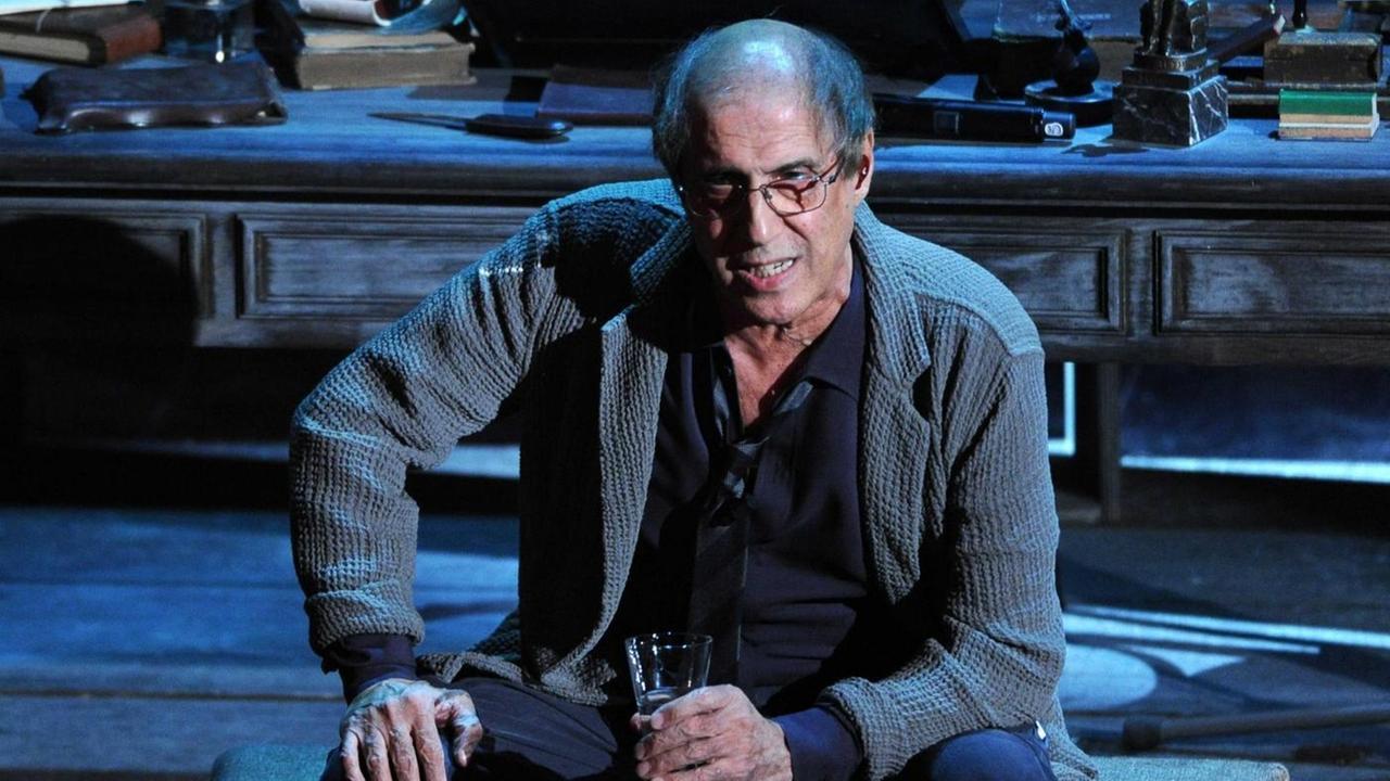 Adriano Celentano risponde al presunto figlio: «Sono tuo nonno» – Cosa è successo