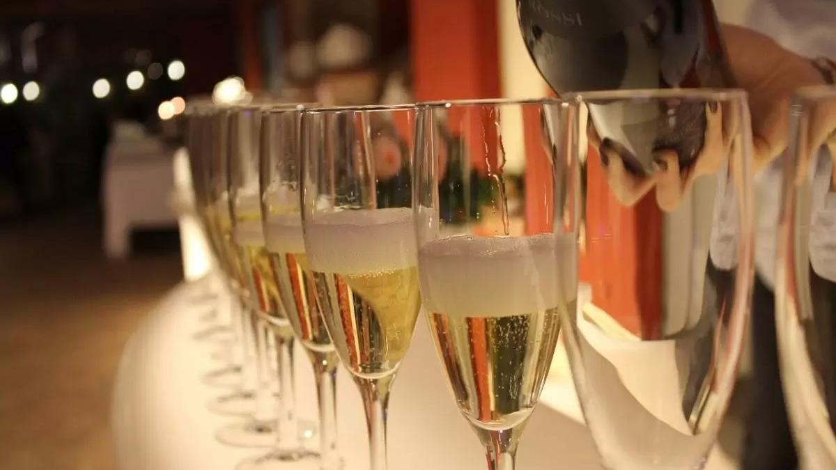 Tutti pazzi per il Vermentino: sul podio dei vini più venduti trionfa il bianco di Sardegna