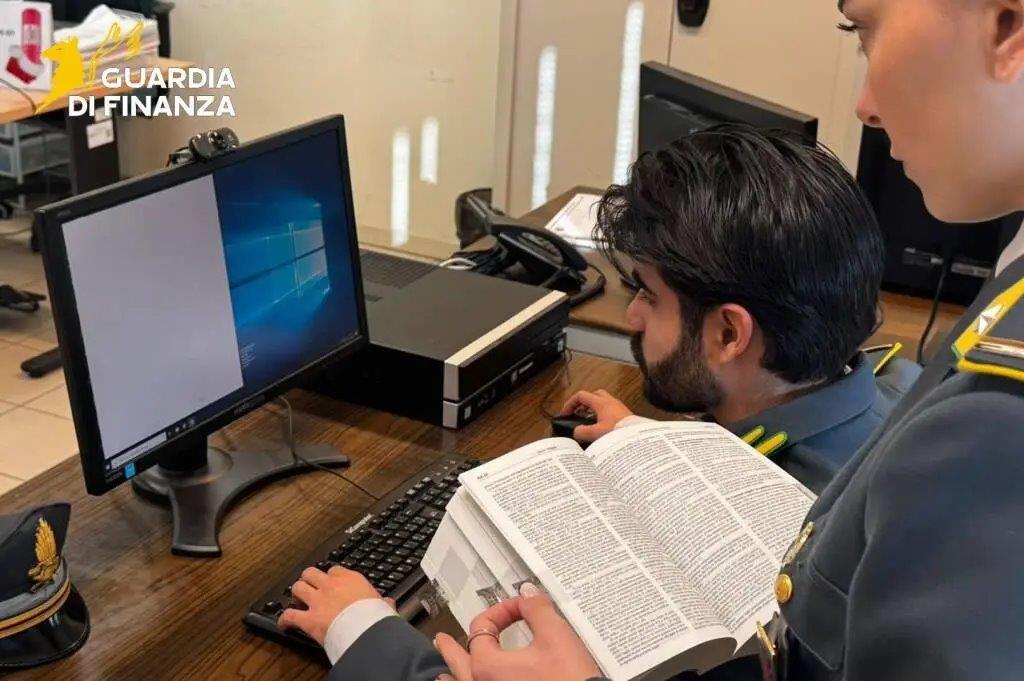 Viareggio, gonfia i costi per pagare meno tasse: nei guai ditta della nautica