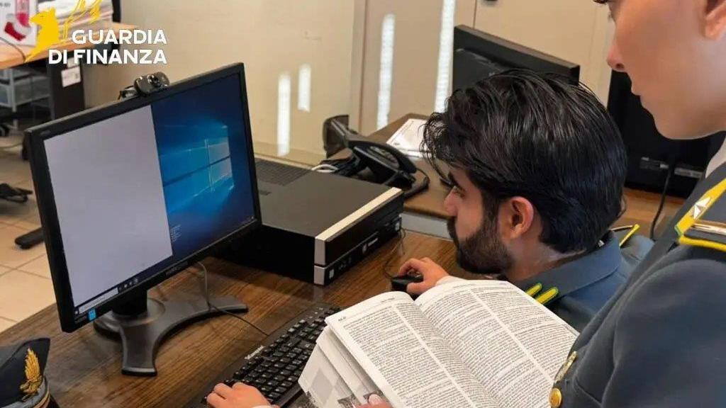 Viareggio, gonfia i costi per pagare meno tasse: nei guai ditta della nautica