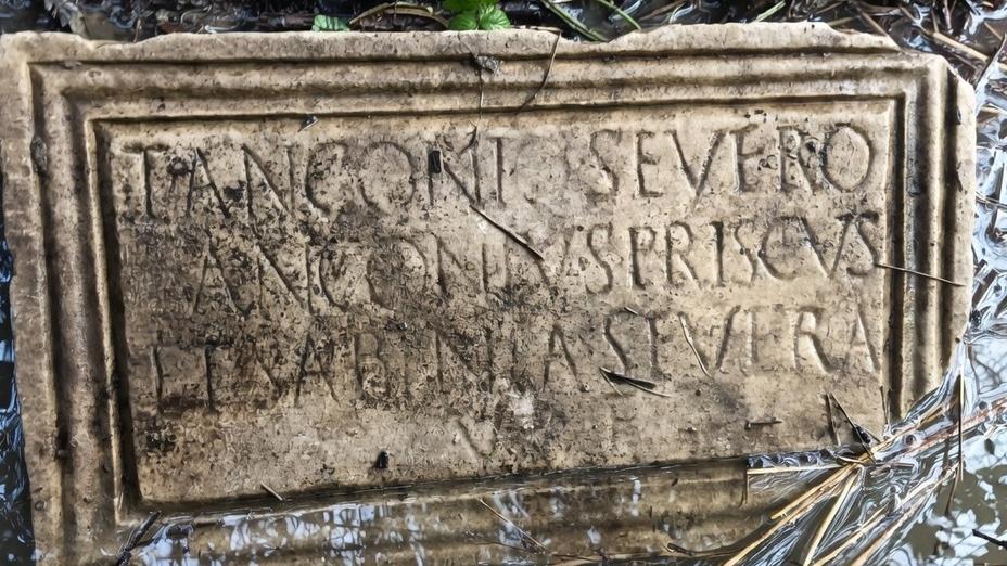 La lapide recuperata