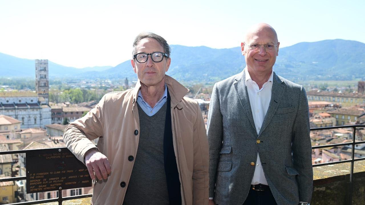 Da sinistra l'assessore Remo Santini con l'amministratore di Lucca Plus Roberto Di Grazia