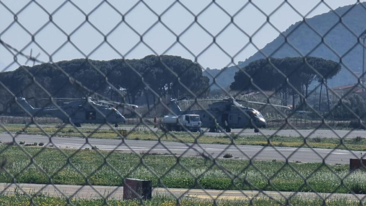 
	I due elicotteri della marina militare inglese

