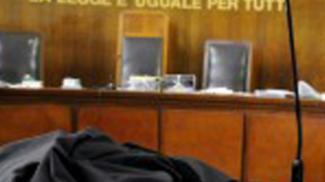 Lucca, soldi dilapidati e rendiconti bocciati: amministratrice di sostegno nei guai<br>