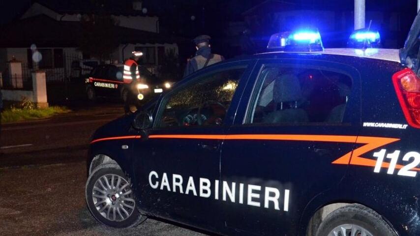 Rissa a colpi di bastone a Carpi: due feriti con le braccia rotte