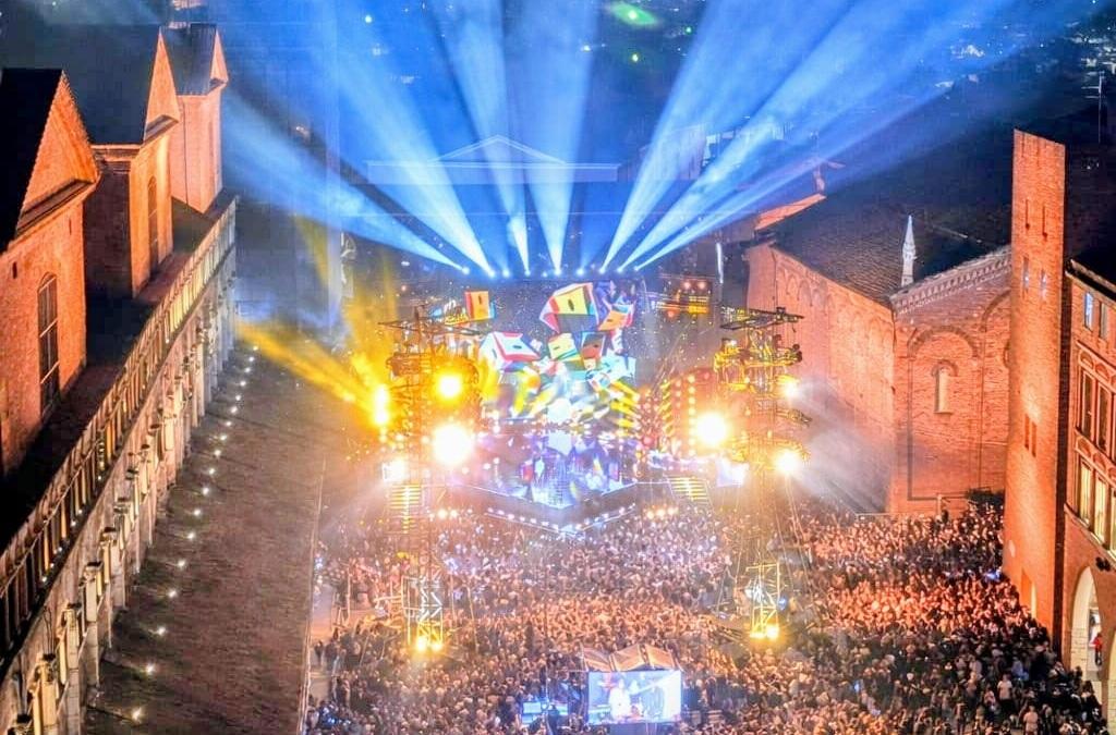 Ferrara canta con il Tim Battiti Live Spring – La diretta