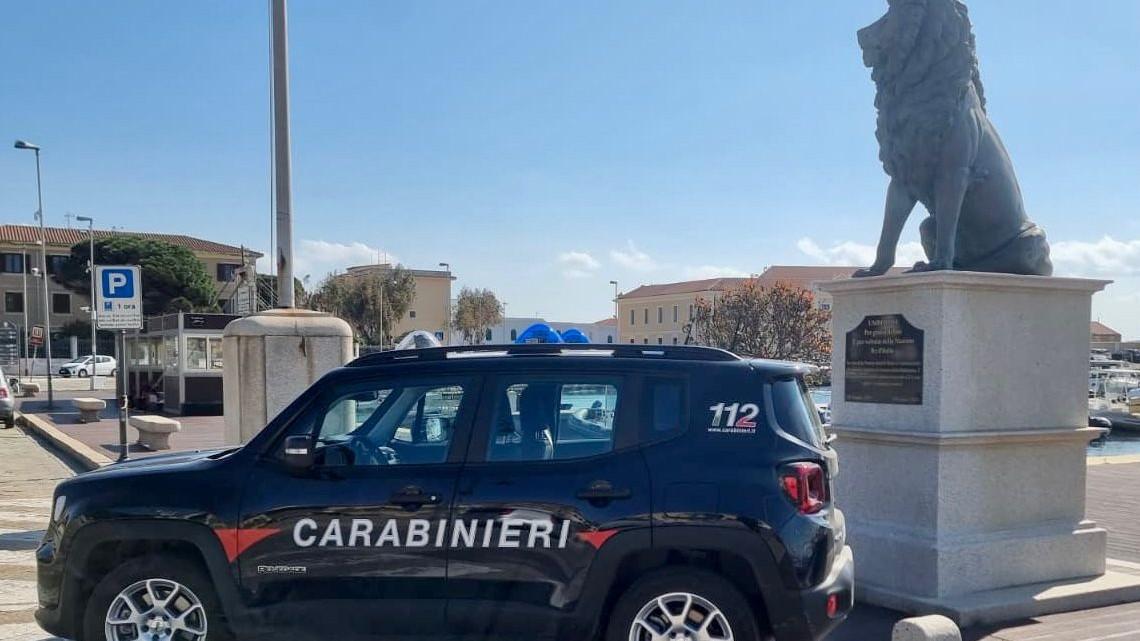 Coltelli, droga, tirapugni e alcol alla guida: tre denunce