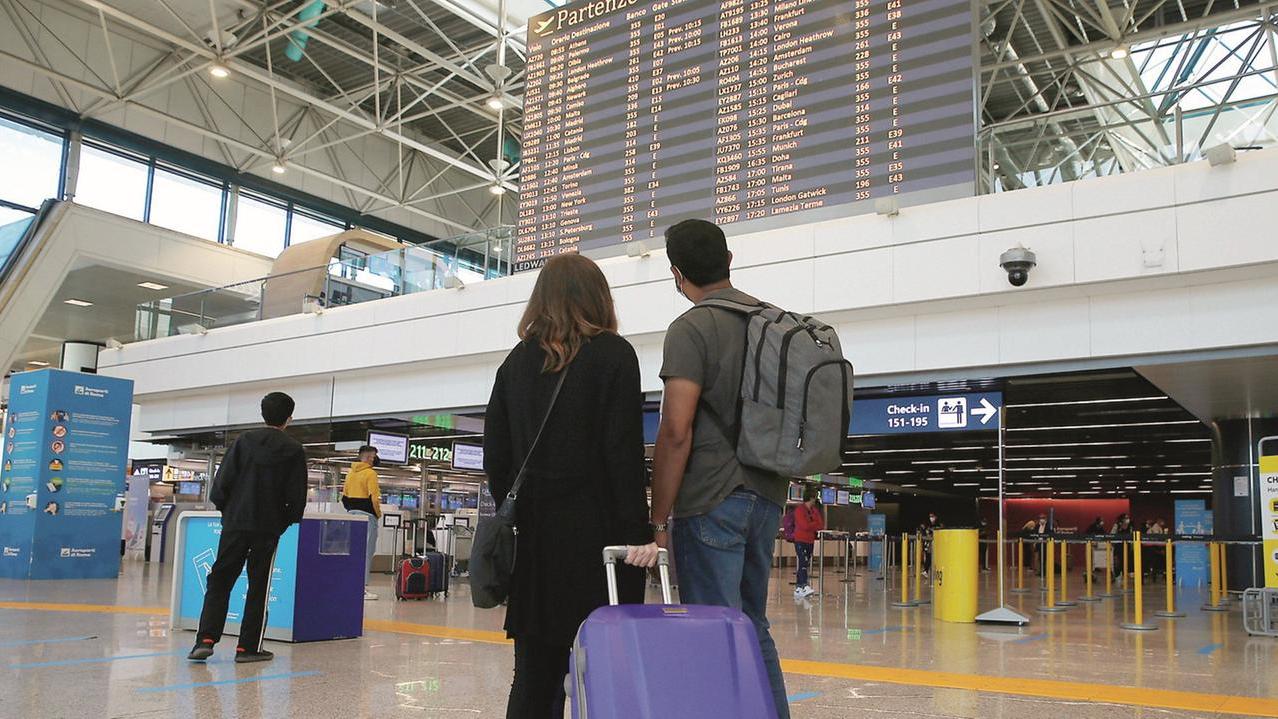 Vacanze di Pasqua e guerra in Iran, 4 milioni di italiani cambiano meta per il conflitto