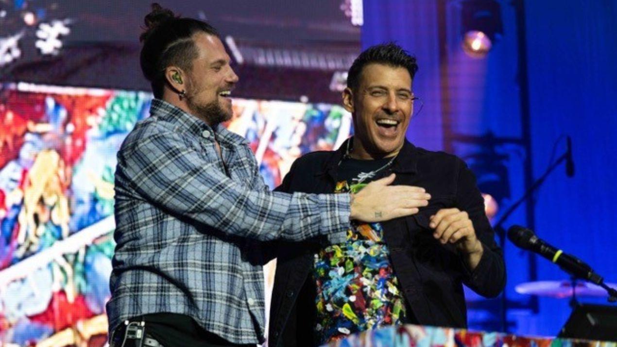 Gabbani e il Nigio, il duetto sul palco di Livorno è un successo