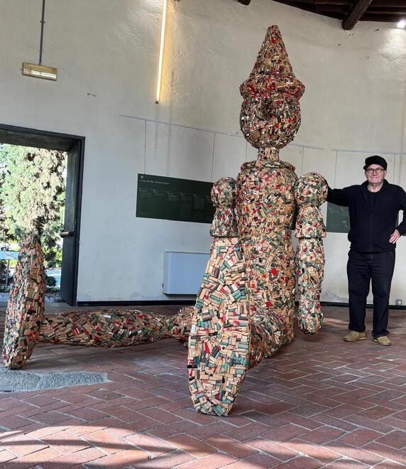 
	Il "Pinocchio di Pinocchi" con l'artista&nbsp;Edoardo&nbsp;Malagigi

