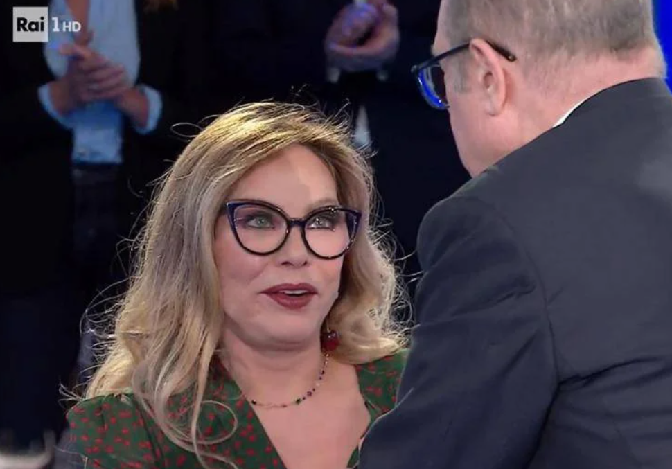 Ornella Muti a Carlo Verdone, fuorionda a Domenica In: «Fatti vivo amore»