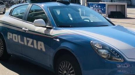 Ladra seriale scarcerata da un mese continua a rubare: torna in cella