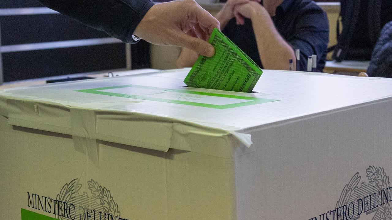 Cascina, malore fatale dopo il voto: 87enne muore all’uscita dal seggio