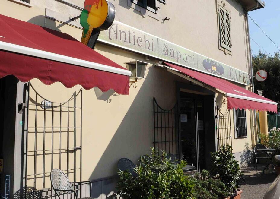 
	La pasticceria Antichi sapori a Ponsacco

