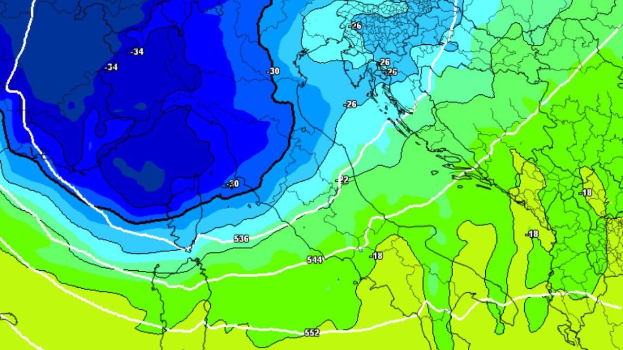 Meteo in Toscana, torna la neve a bassa quota? Cosa sappiamo dell’irruzione fredda in arrivo