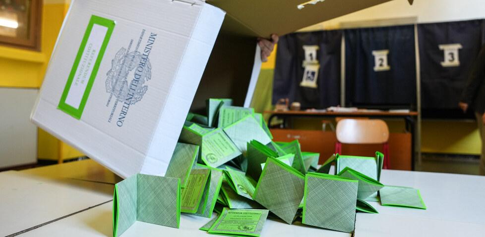 Referendum: Lucca, Viareggio e Capannori spingono il No ma nei piccoli comuni della provincia vince il Sì