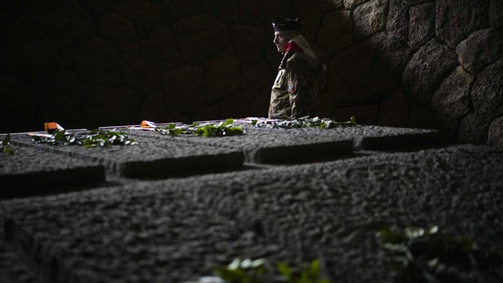 Fosse ardeatine, Ignazio La Russa ricorda l’eccidio ma non cita le responsabilità dei fascisti