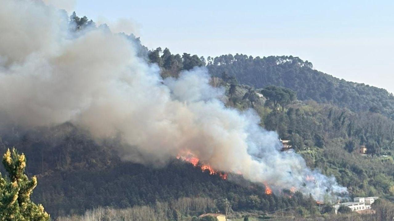 L'incendio a Camaiore