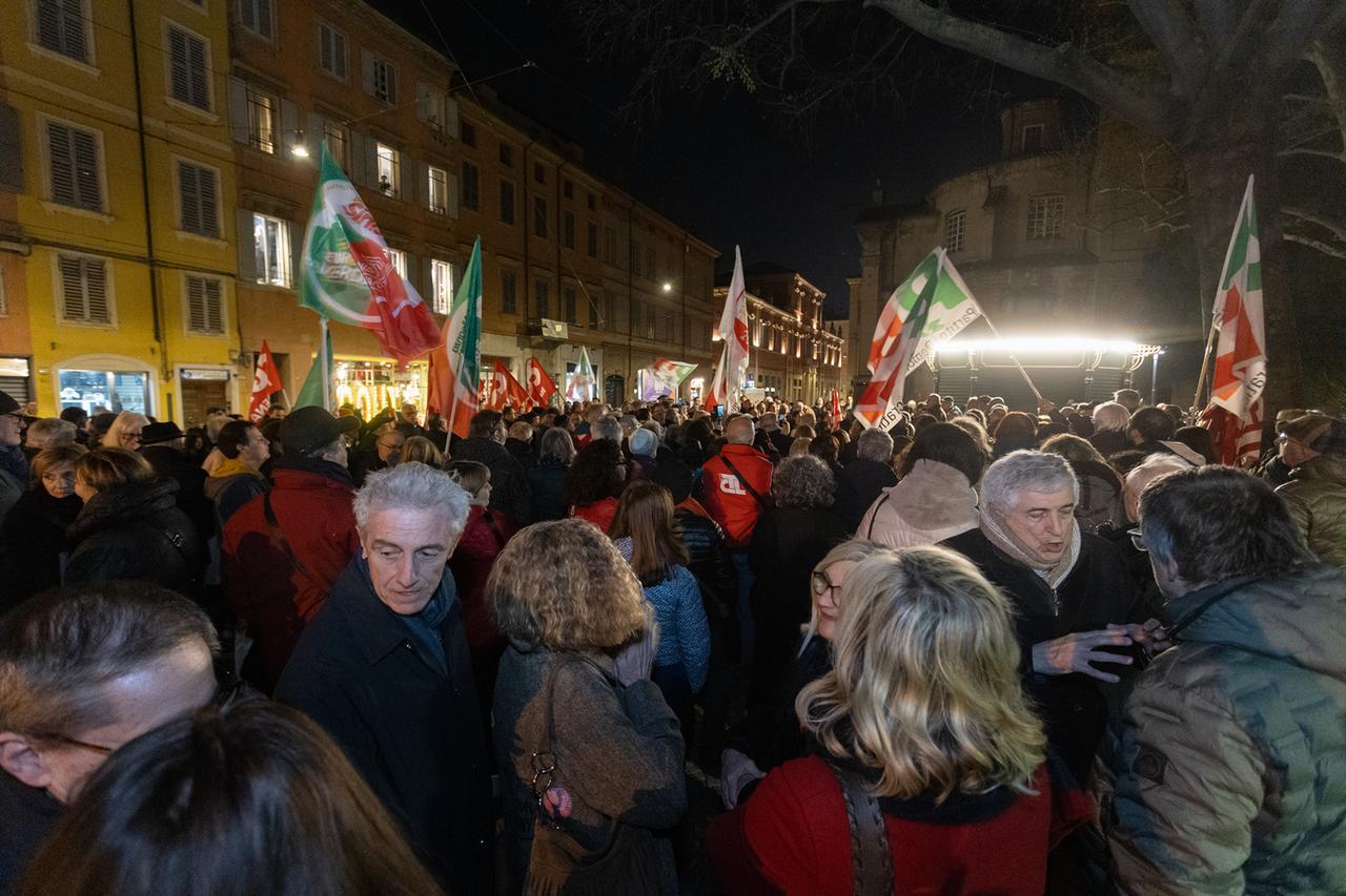 
	La festa in piazza Matteotti

