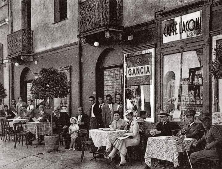 Nuoro l'antico caffè Tettamanzi del Corso Garibaldi a Nuoro