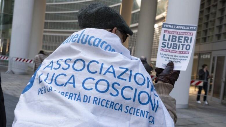 Suicidio assistito, addio a “Libera”: si è tolta la vita con un dispositivo oculare, è la prima volta in Italia