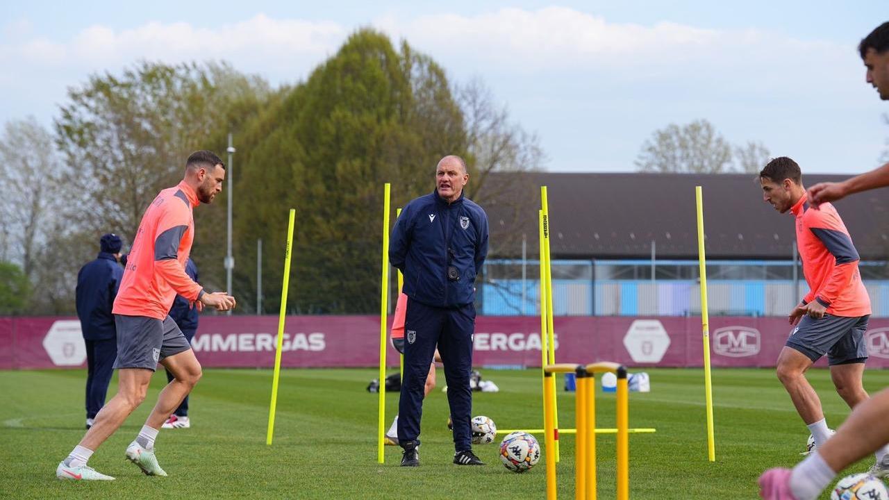 Inizia l’era Bisoli, dall’albero di Natale al 4-4-2: come cambierà la Reggiana con l'arrivo del “sergente di ferro”?