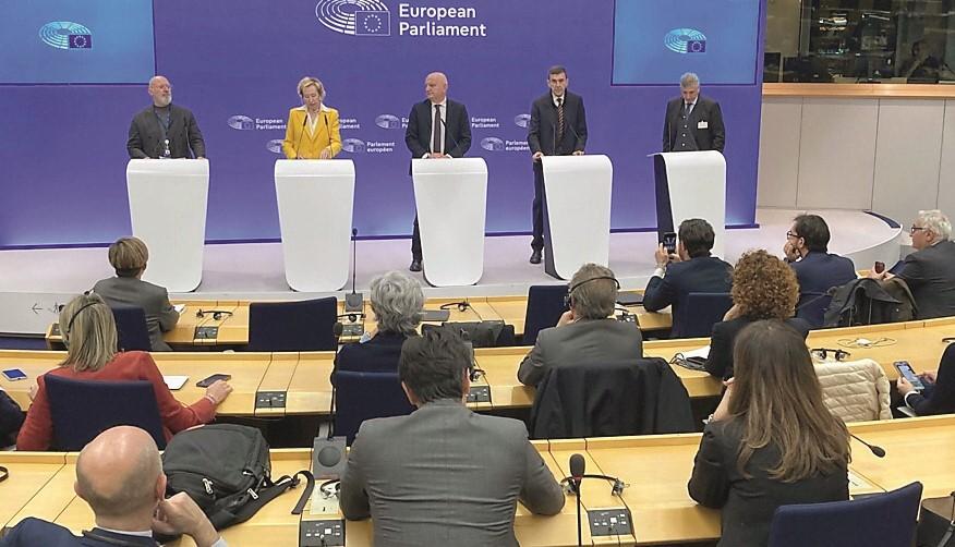 Ceramica, missione a Bruxelles: «L’Ets rischia di farci sparire»