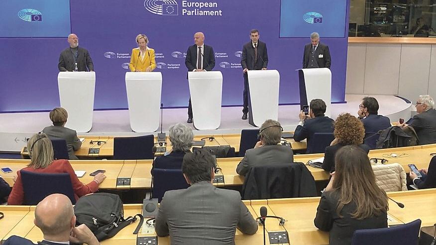 Ceramica, missione a Bruxelles: «L’Ets rischia di farci sparire»