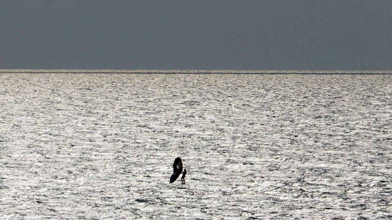 Come una farfalla che plana sul mare di Livorno. Grazie a Franco Silvi