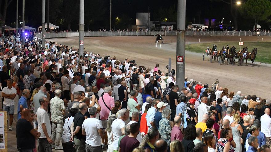 Montecatini, cavalli ai nastri all’ippodromo. Corse al via mercoledì 1° aprile