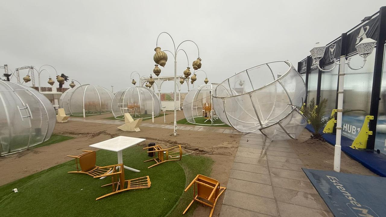 Maltempo, scuole chiuse a Goro e stabilimenti balneari scoperchiati – La diretta