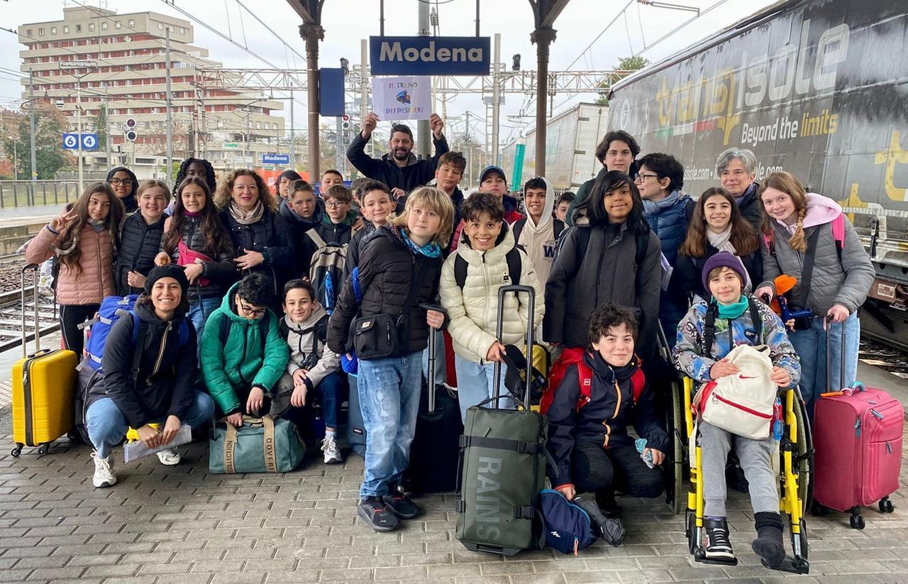 Lo spirito dei “treni della felicità” nel gemellaggio tra Modena e Napoli