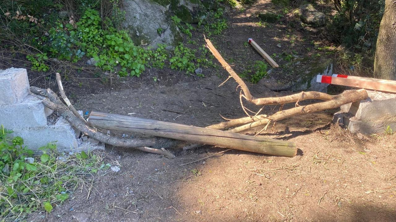 Arzachena, vandalizzato il nuovo percorso di trekking del Comune