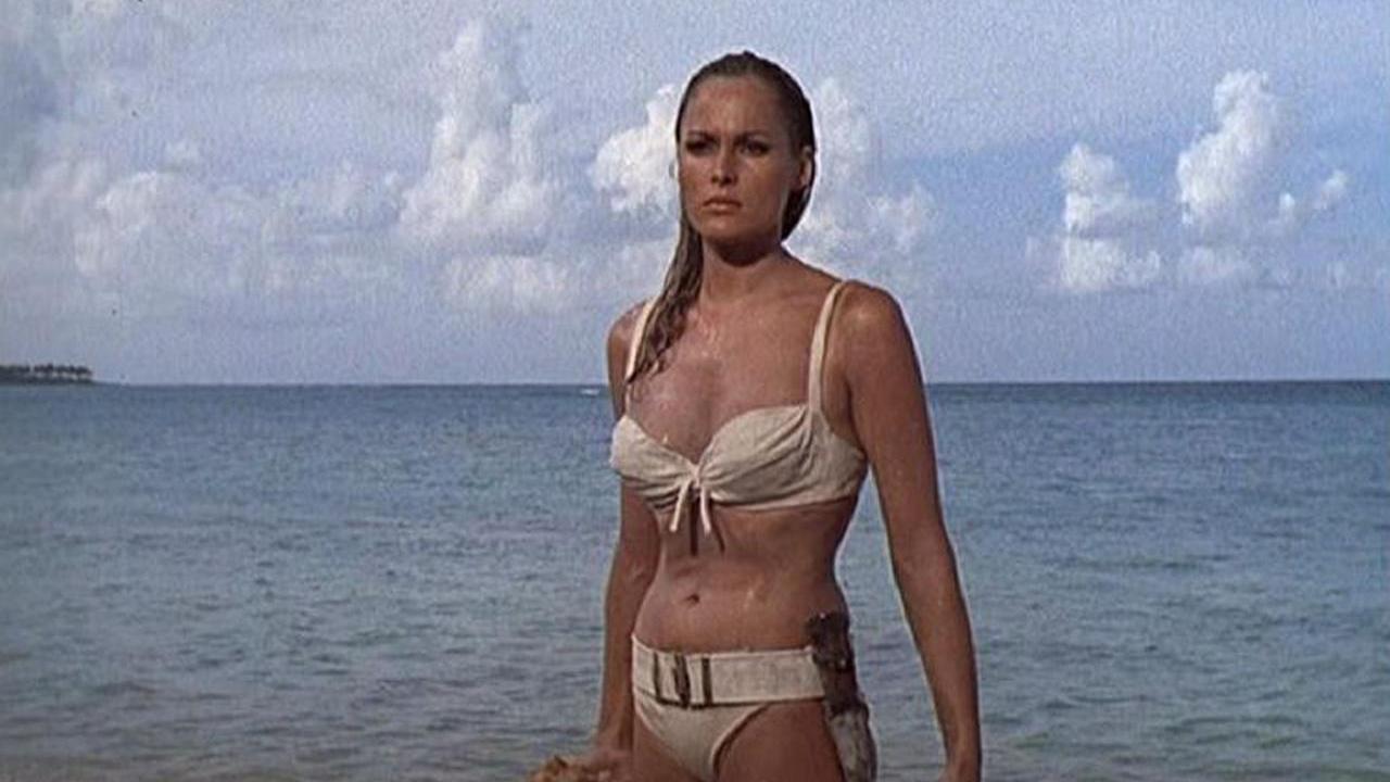 Ritrovato il patrimonio scomparso di Ursula Andress, sequestrati immobili e opere d’arte per 20 milioni