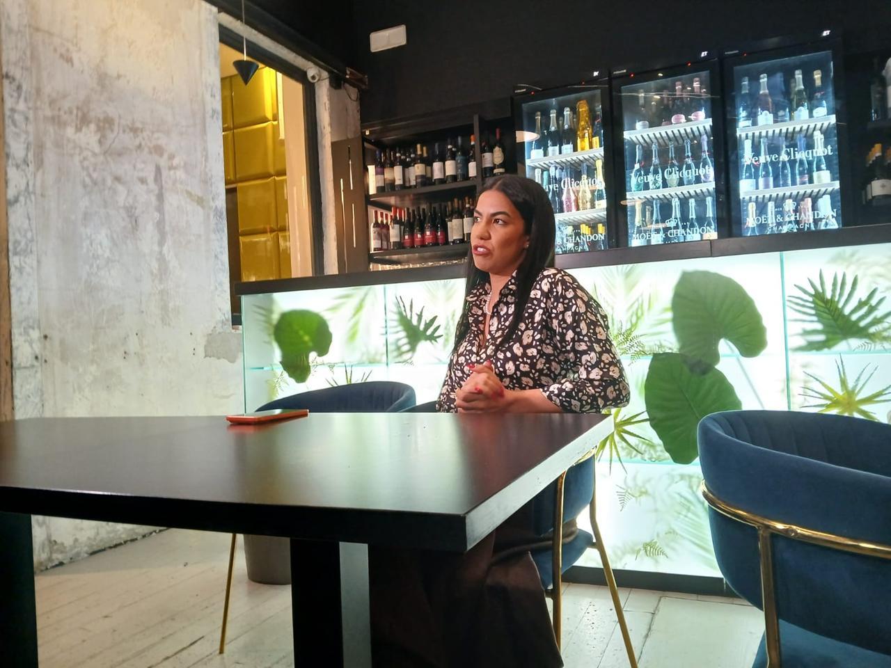 
	Asmaa Gacem durante la conferenza stampa al Caff&egrave; 21

