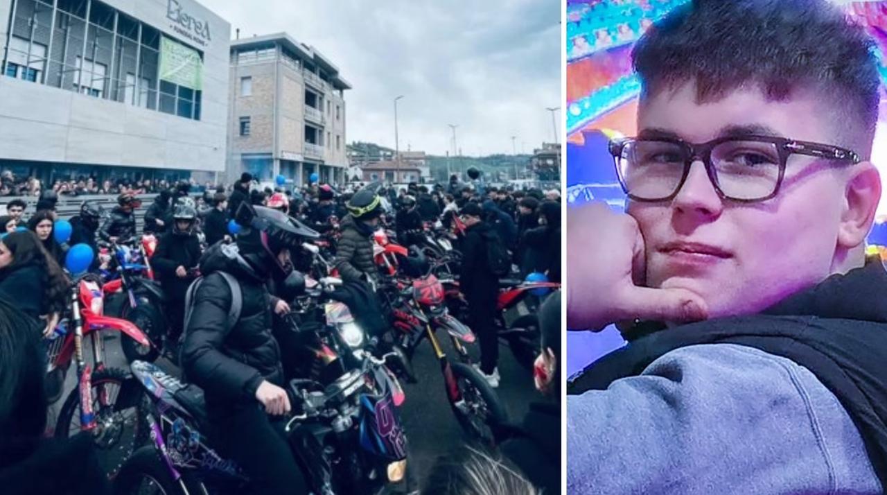 Rombo di motori e palloncini: in centinaia per l’addio a Gianni