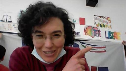 Le prime parole della prof. accoltellata: «Questa ferita non deve diventare un muro, ma un ponte»