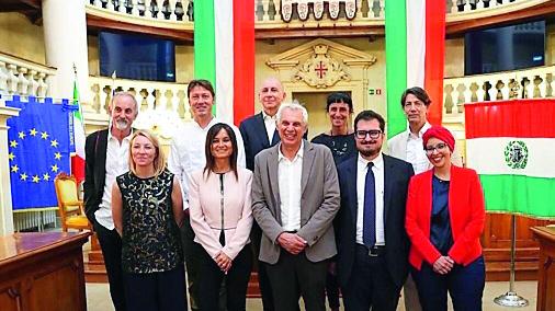 Caso del giovane nudo in centro, la giunta contro l’opposizione: «Stop alla macchina del fango contro Marwa Mahmoud»