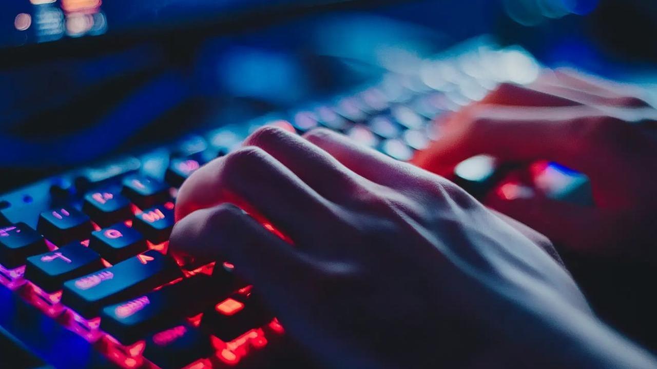 Agcom, nuova stretta sui siti porno: scattano i primi blocchi – Cosa sta succedendo